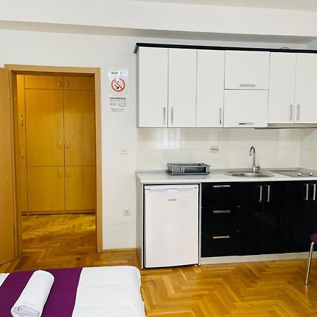 Front Beach Exclusive Apartments 斯特鲁加 外观 照片