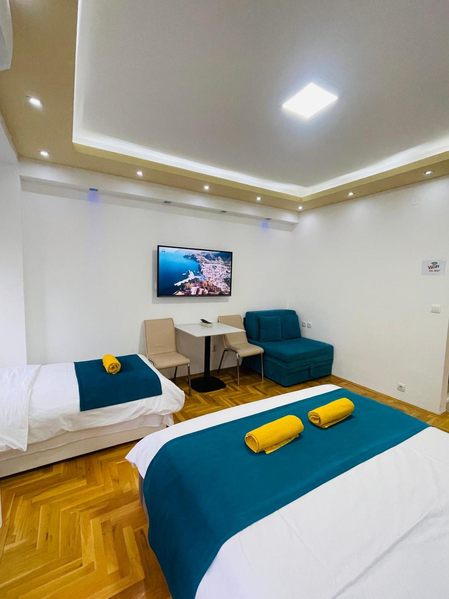 Front Beach Exclusive Apartments 斯特鲁加 外观 照片