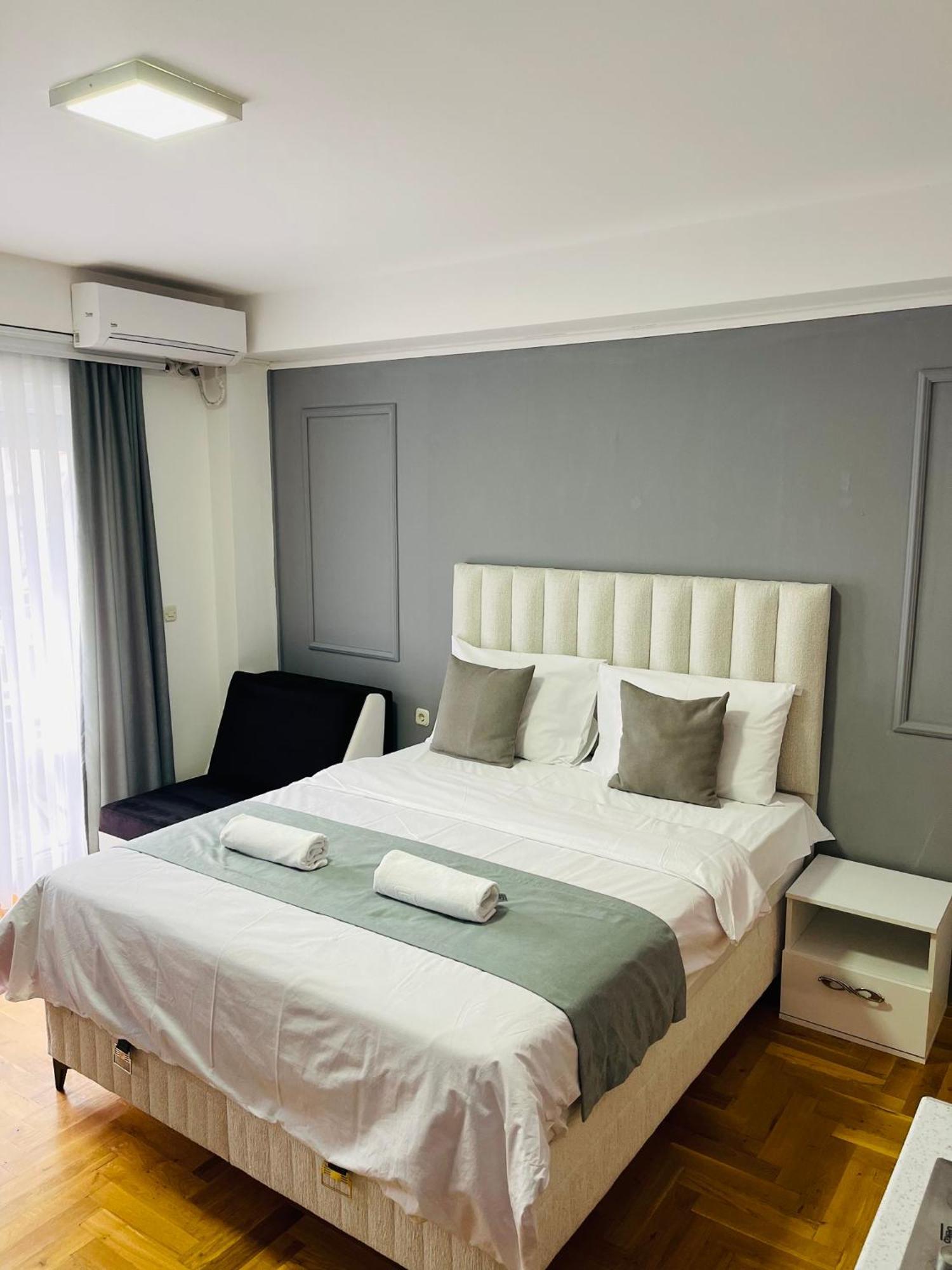 Front Beach Exclusive Apartments 斯特鲁加 外观 照片