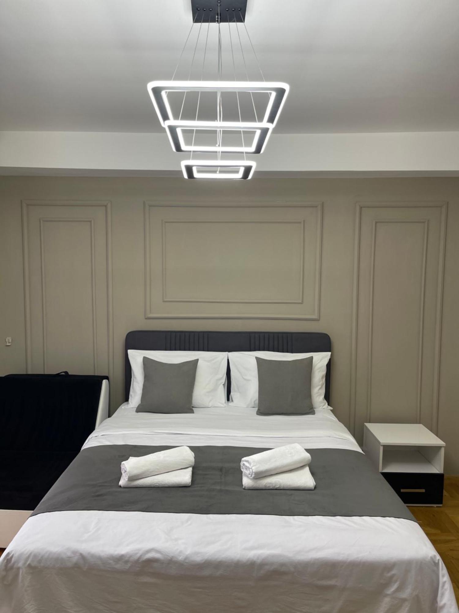 Front Beach Exclusive Apartments 斯特鲁加 外观 照片